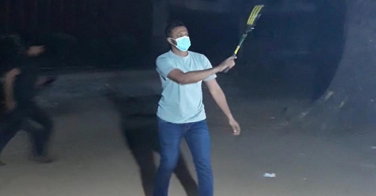 ভারতকে হারিয়েই ব্যাডমিন্টন খেলতে ঢাবিতে সাকিব