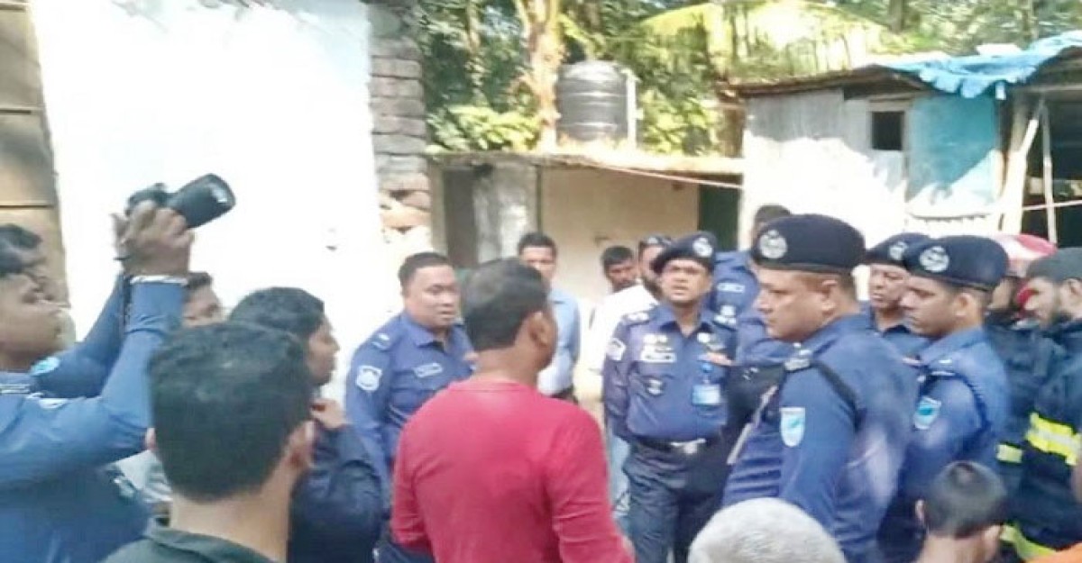 মাদারীপুরে আগুনে পুড়ে প্রাণ গেল দুই শিশুর