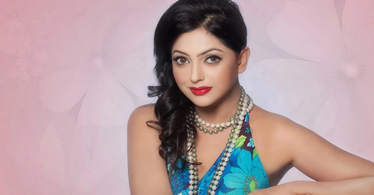 সুখবর দিলেন নায়িকা নিপুণ
