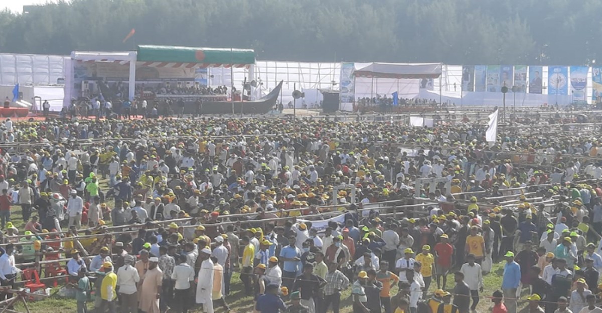 কক্সবাজারের জনসভাস্থলে ঠাঁইহীন পরিস্থিতি; জনশ্রুত শহর জুড়ে