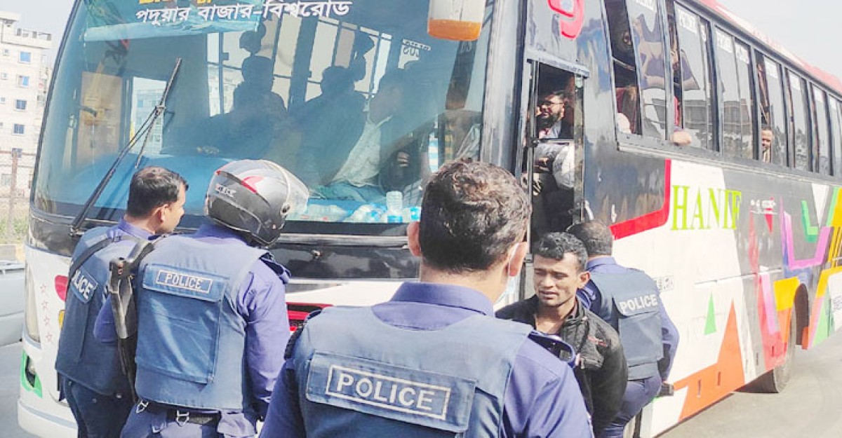 নারায়ণগঞ্জে চেকপোস্ট তল্লাশি, গ্রেফতার ৬