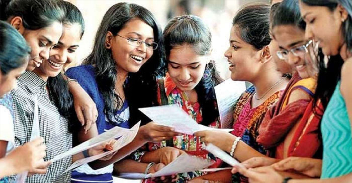 বেসরকারি মাধ্যমিক স্কুলে ভর্তির লটারির ফল বিকালে, জানা যাবে যেভাবে