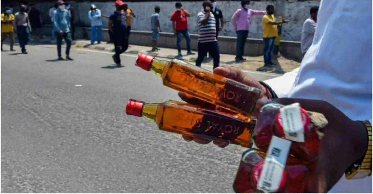 ভারতে বিষাক্ত মদ খেয়ে প্রাণ গেল ২২ জনের