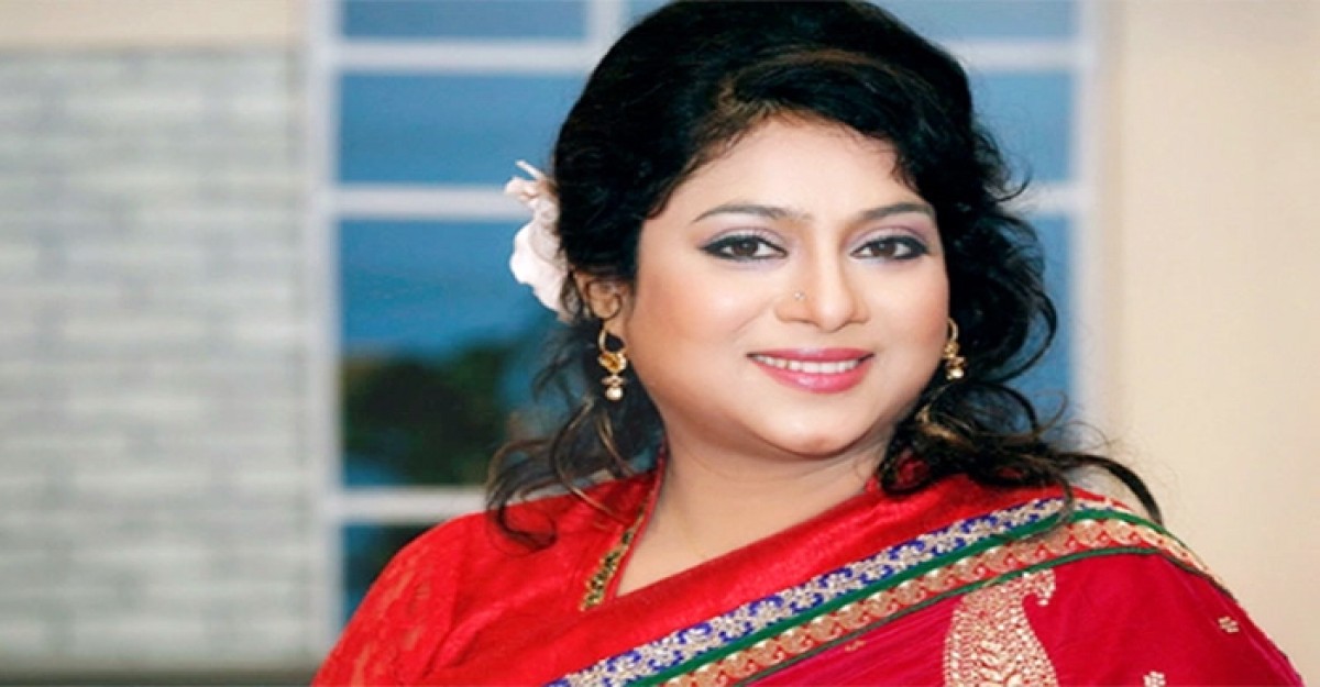 জন্মদিনে শাবনূরের উড়ন্ত চুমু