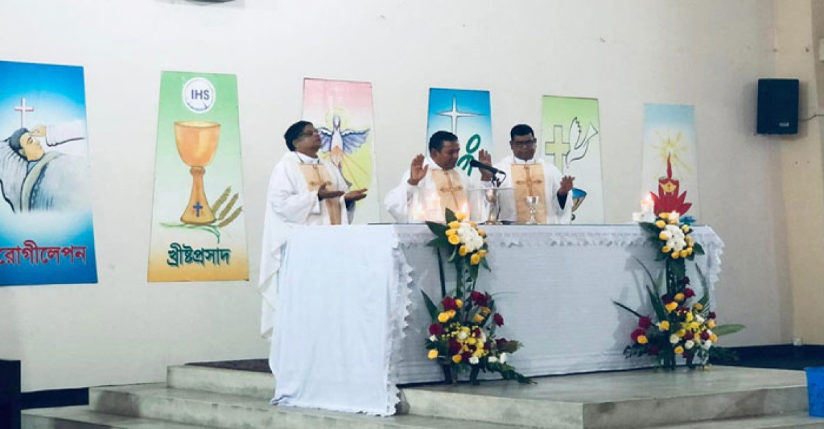 বড়দিন উদযাপন শুরু