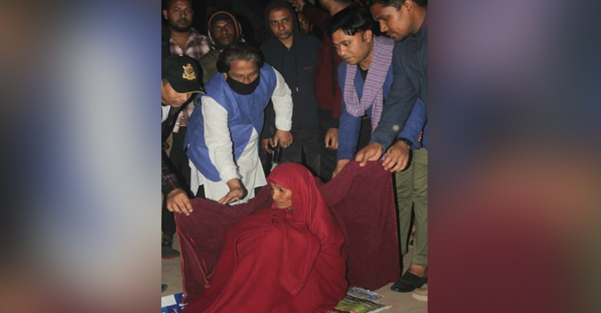 গোপালগঞ্জে শীতার্তদের মাঝে শীতবস্ত্র বিতরণ