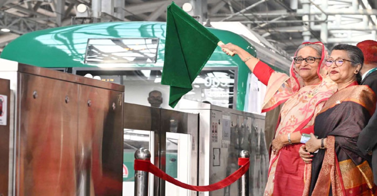 ১০ মিনিটে আগারগাঁওয়ে প্রধানমন্ত্রী