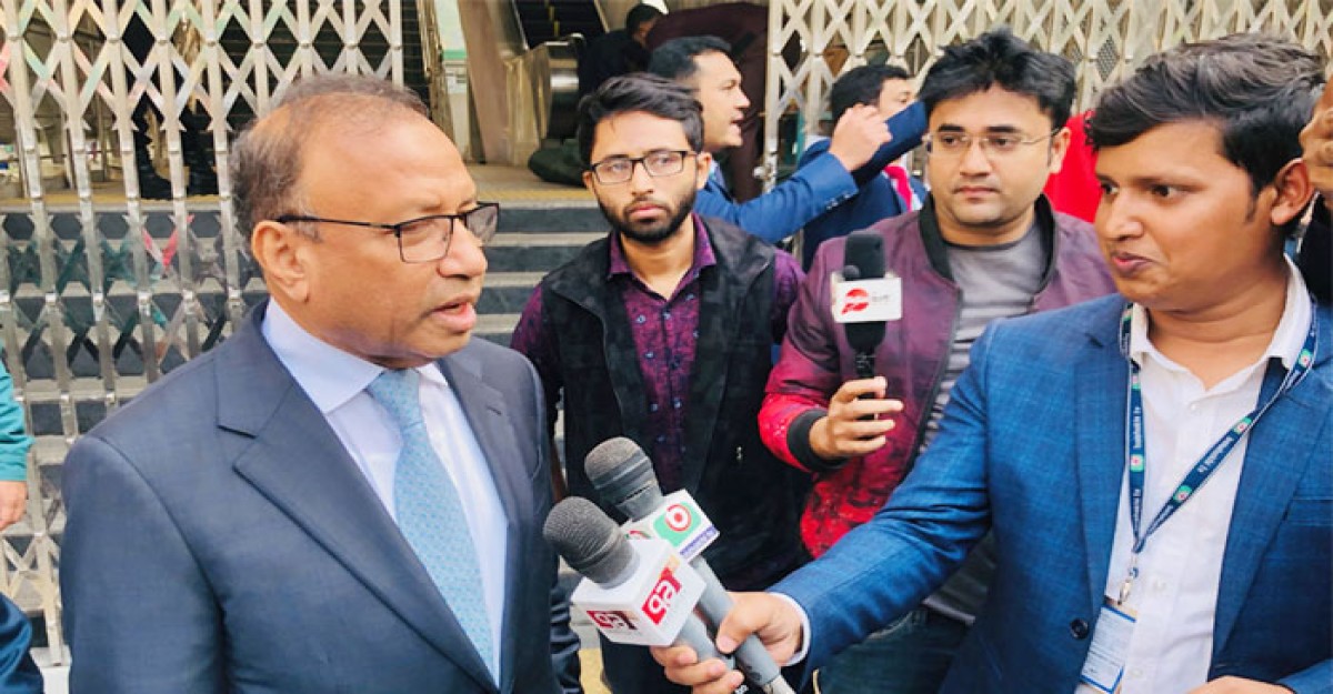 মেট্রোরেলে ভ্রমণ শেষে উচ্ছ্বাস প্রকাশ করলো মন্ত্রীরা
