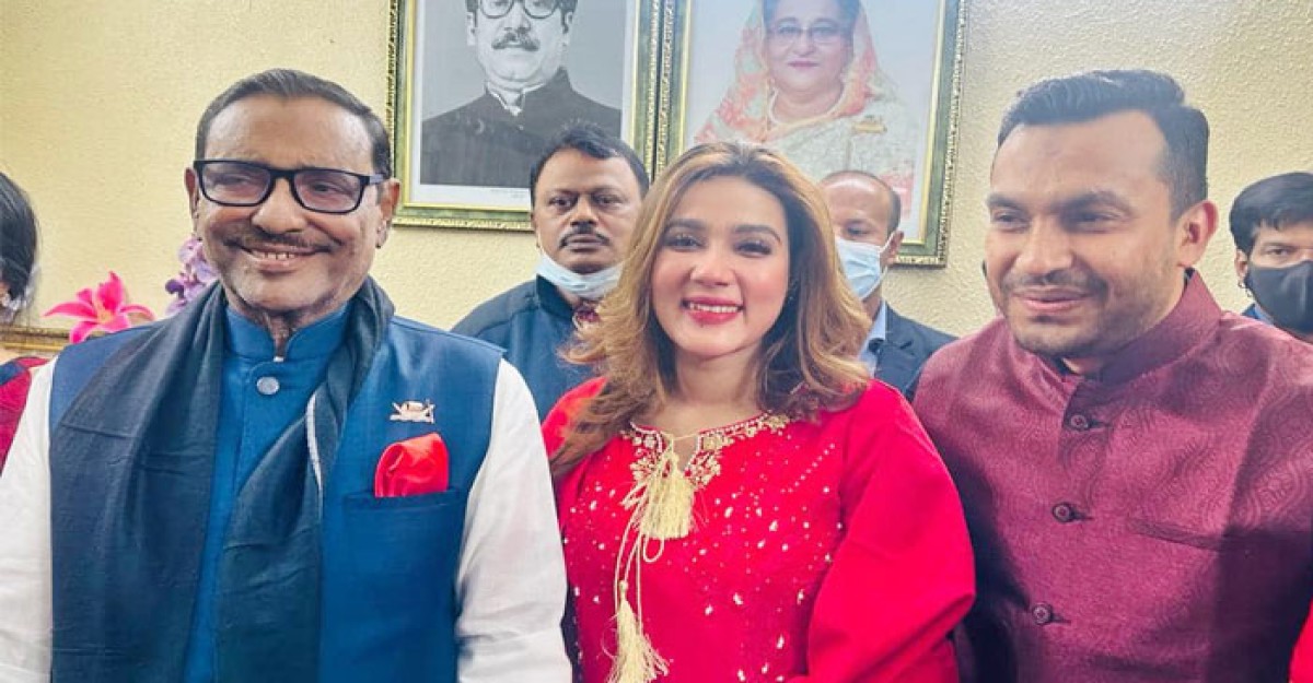 ওবায়দুল কাদেরের সঙ্গে মাহিয়া মাহির সাক্ষাৎ