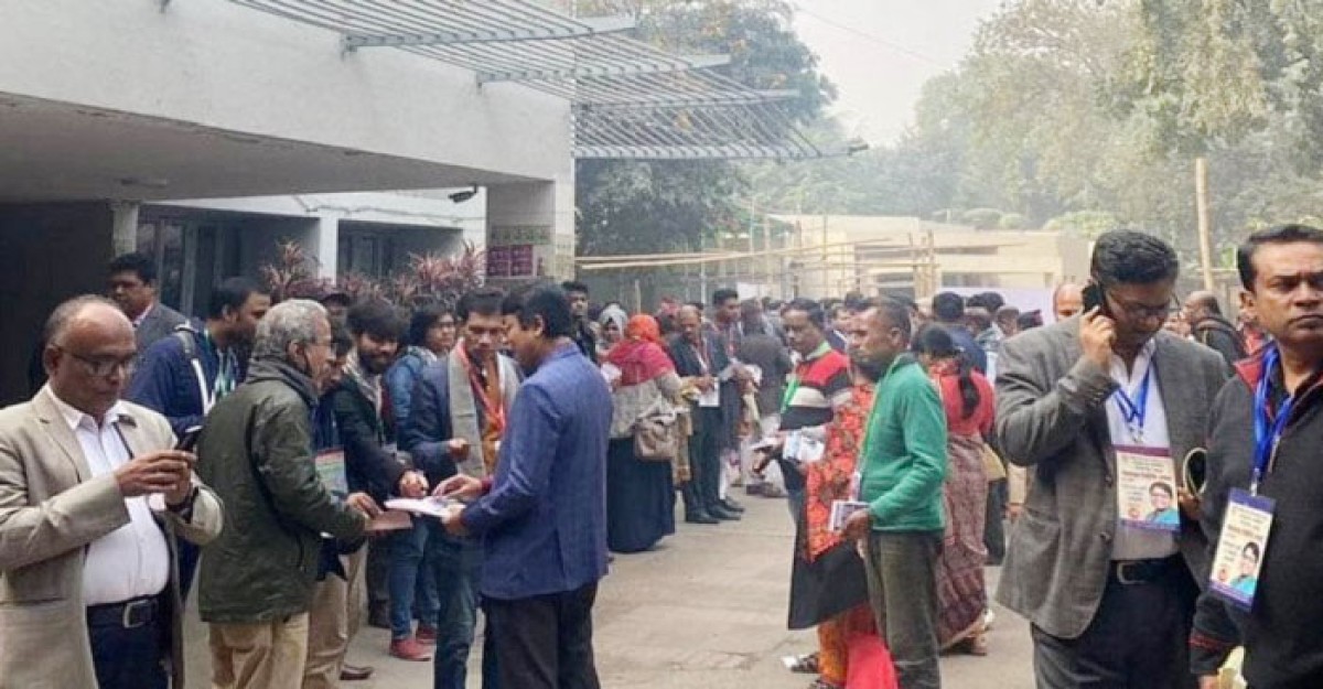 জাতীয় প্রেস ক্লাব নির্বাচনের ভোটগ্রহণ চলছে