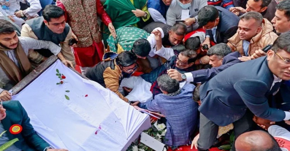 মঞ্চ ভাঙার ঘটনায় দুঃখ প্রকাশ করলো ছাত্রলীগ