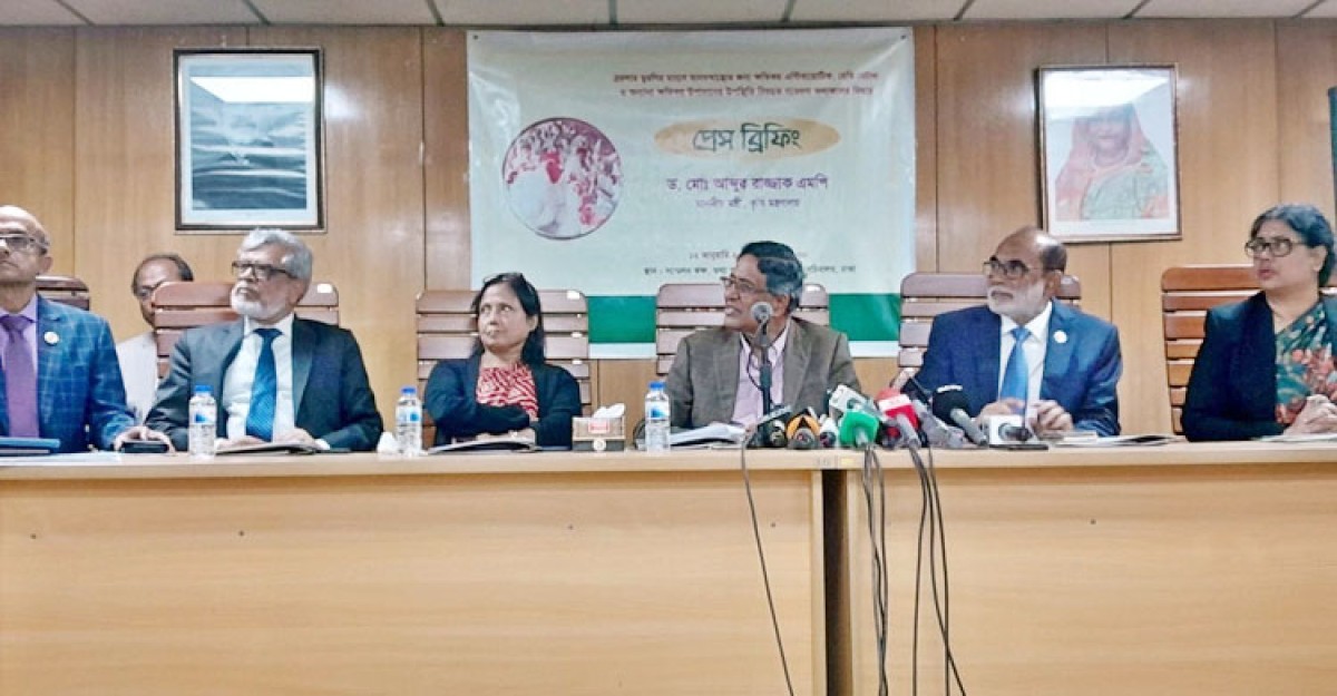 ব্রয়লার মুরগির মাংস খাওয়া নিরাপদ: কৃষিমন্ত্রী