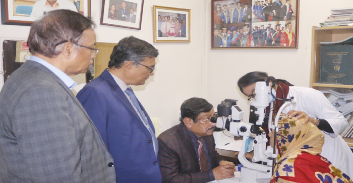 কর্ণিয়া দান করে অন্যের চোখের দৃষ্টি হয়ে বাঁচুন: বিএসএমএমইউ উপাচার্য