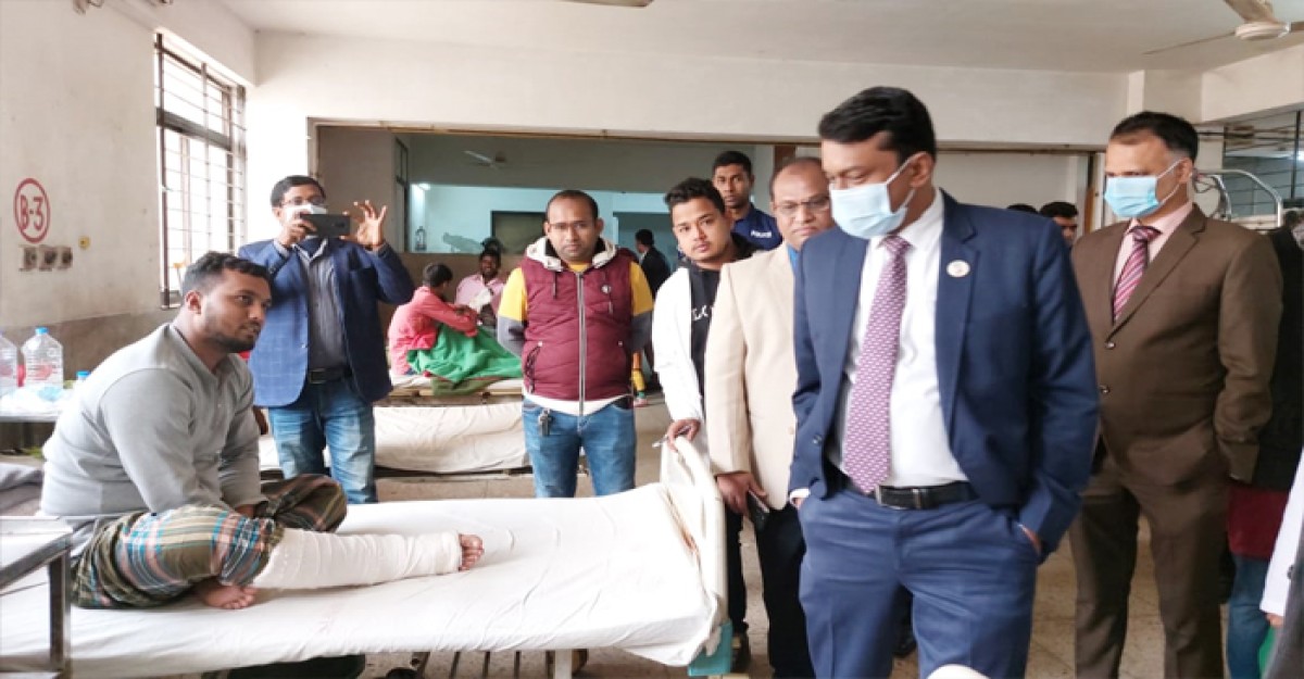 গোপালগঞ্জের জেনারেল হাসপাতাল পরিদর্শনে ডিসি কাজী মাহবুবুল আলম