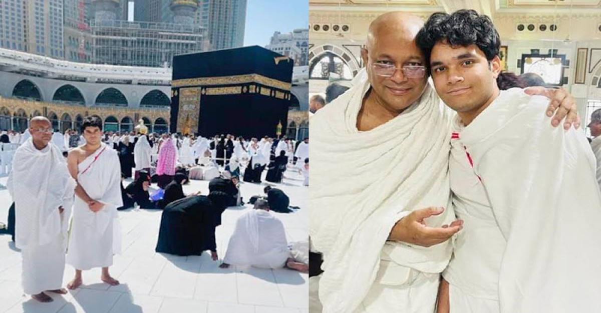 ওমরাহ পালন করেছেন তথ্যমন্ত্রী