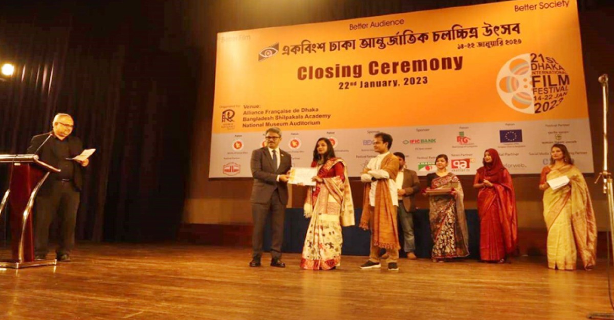 আন্তর্জাতিক চলচ্চিত্র উৎসবে জবি শিক্ষার্থীর সিনেমা রানার্সআপ
