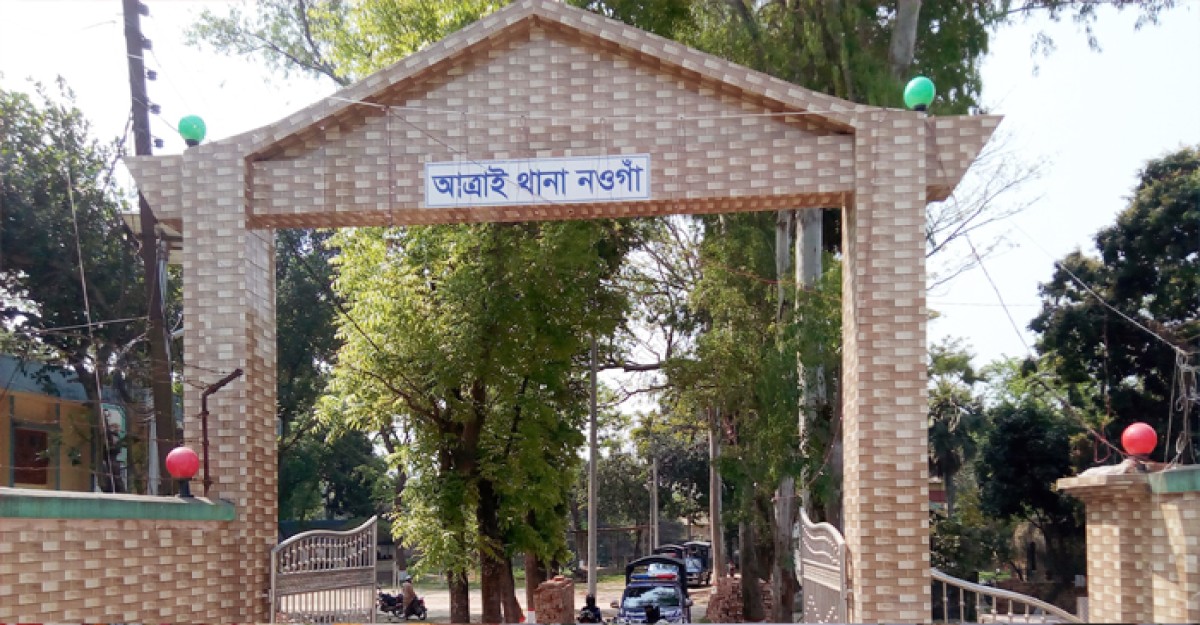 আত্রাইয়ে শেখ রাসেল কম্পিউটার ল্যাবের ১৩ ল্যাপটপ চুরি