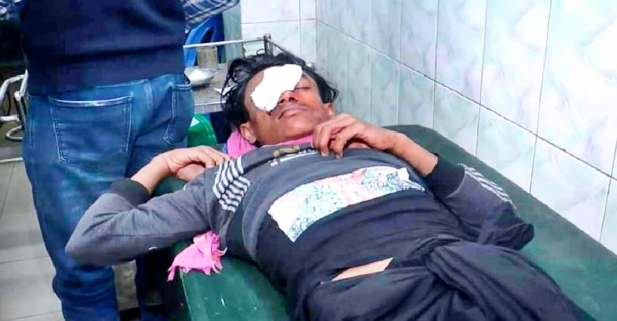 মাদারীপুরের কিশোর গ্যাং-এর হামলা, পুলিশসহ আহত ১২