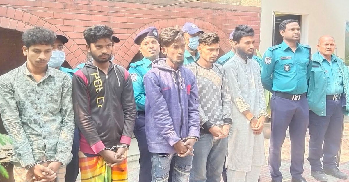 স্বামীর খোঁজে ঢাকায় এসে গণধর্ষণের শিকার গৃহবধূ, গ্রেফতার ৫