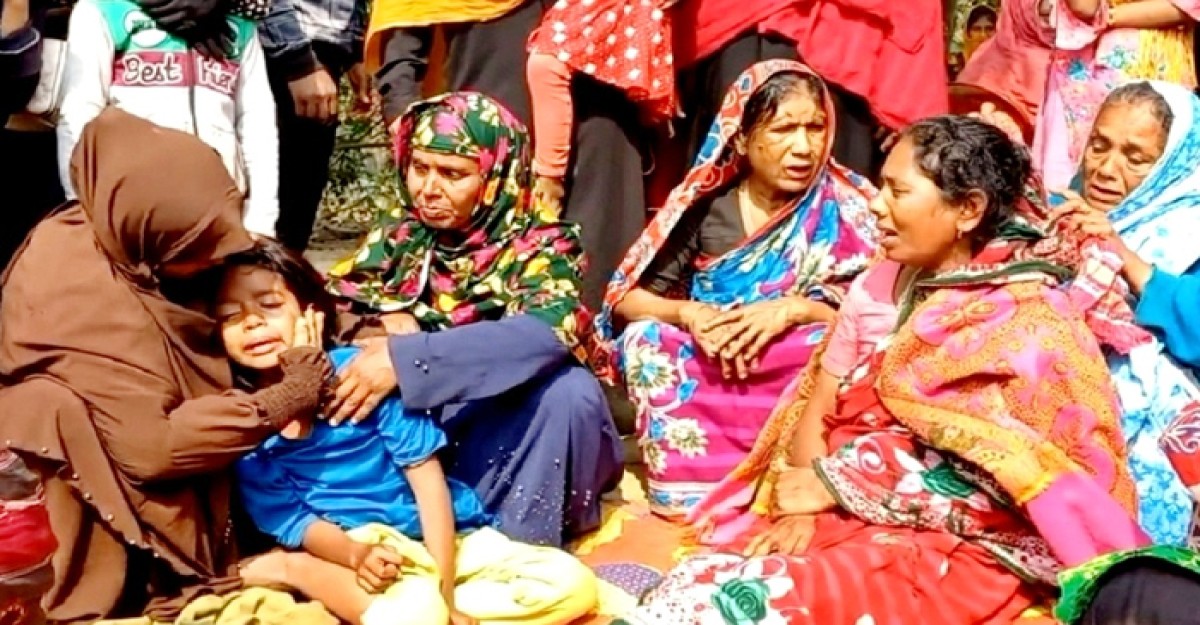 মাদারীপুরে হত্যা মামলার আসামিকে দোকান থেকে ডেকে নিয়ে হত্যা