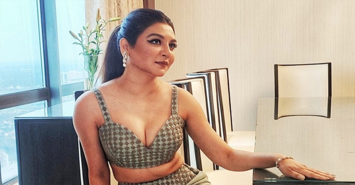 বিয়ে করে পায়ে বেড়ি পরতে চাই না: জয় আহসান