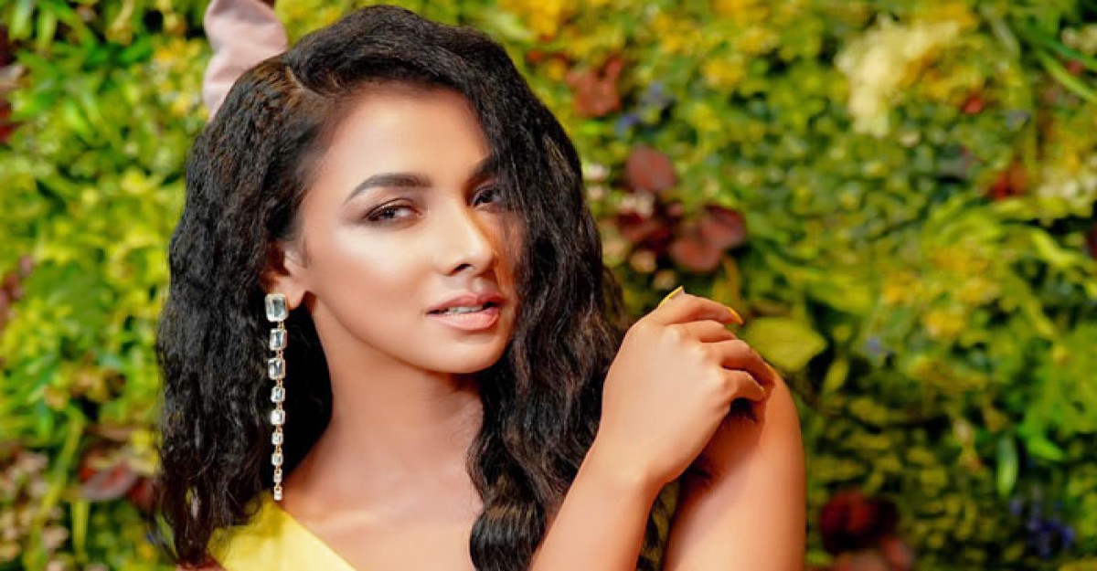 পরিবর্তন নিয়ে এত মাতামাতিতে আমি বিব্রত: রুনা খান