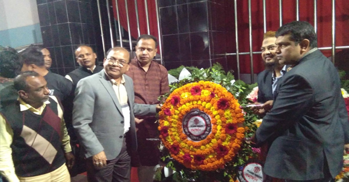 ঝিনাইদহে ভাষা শহীদদের প্রতি জেলা পরিষদের শ্রদ্ধা নিবেদন