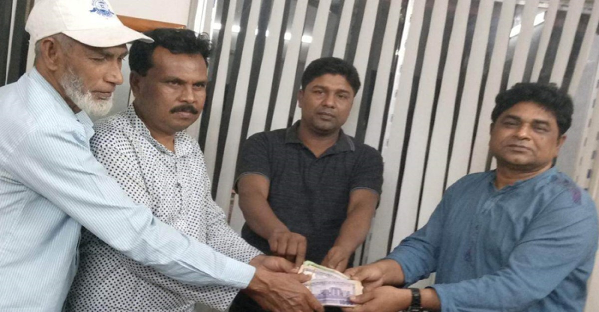 চুয়াডাঙ্গায় বরের দেওয়া ক্ষতিপূরণে দৃষ্টান্ত গড়লেন কনের বাবা