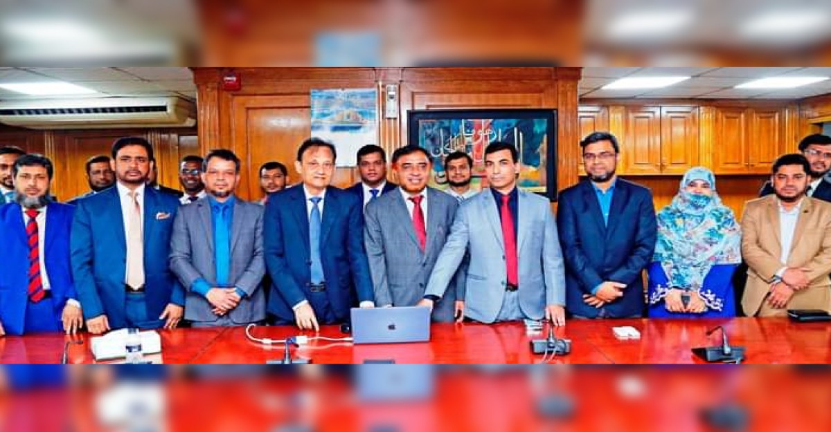 ইসলামী ব্যাংক রেমিট্যান্স উৎসবে প্রথম মোটরসাইকেল বিজয়ী হামিদা বেগম
