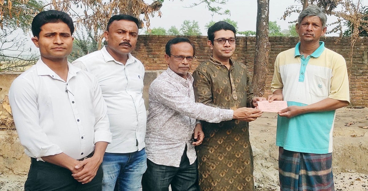 কৃষক সহিদ মিয়ার পাশে দাড়াল মুক্তিযোদ্ধা সন্তান ফাউন্ডেশন