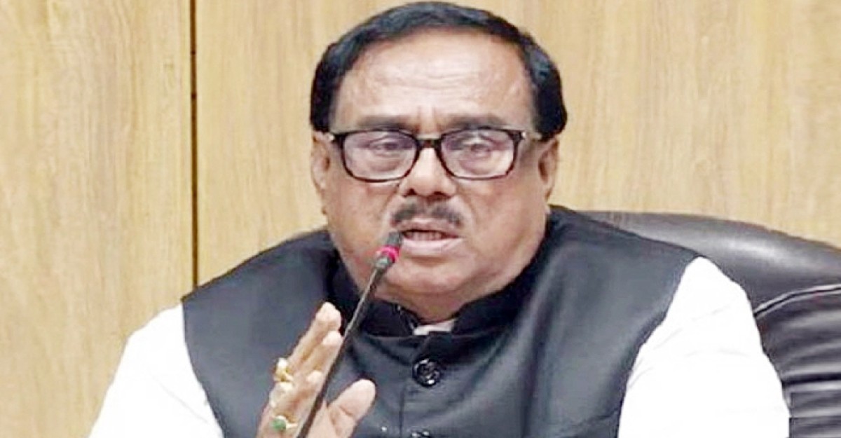 বিএসএমএমইউতে ভর্তি খাদ্যমন্ত্রী