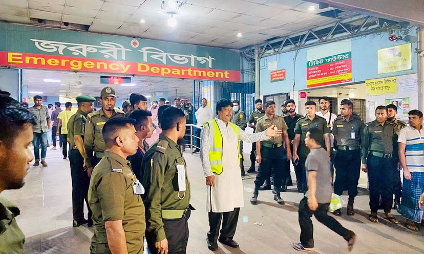 গুলিস্তানে ভবনে বিস্ফোরণ ১১ জনের মৃত্যু, আহত ১২০