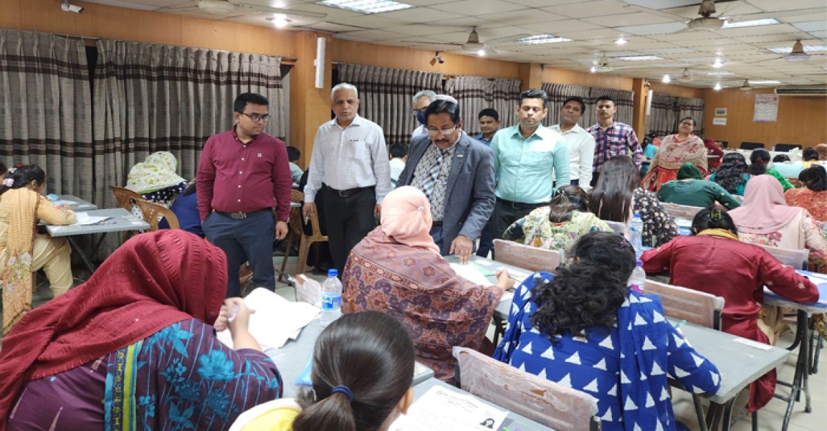 বিএসএমএমইউতে বিভিন্ন কোর্সের স্নাতকোত্তরে ভর্তি পরীক্ষা অনুষ্ঠিত