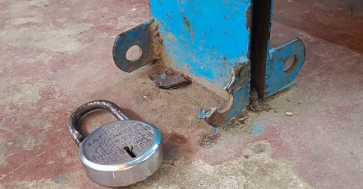 একরাতে তিন দোকানে চোরের হানা, আতঙ্কে ব্যবসায়ীরা