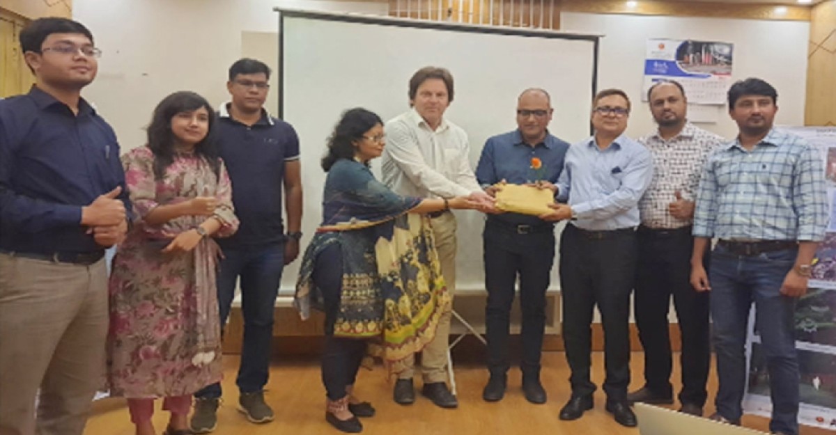 কেশবপুর পৌরসভার ডেল্টা প্ল্যান এলাকা পরিদর্শনে নেদারল্যান্ডের প্রতিনিধি দল