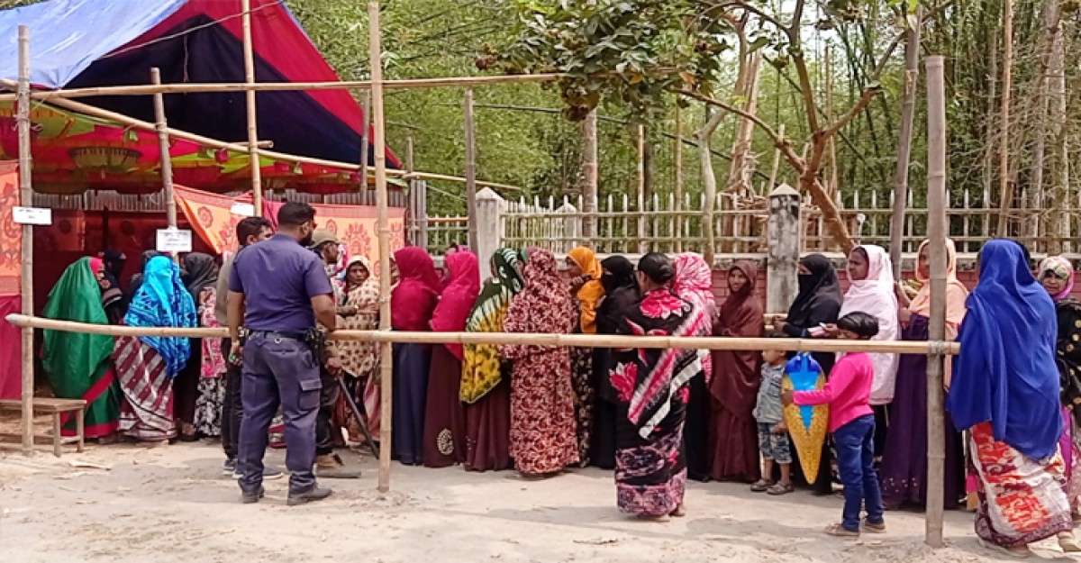 ব্যাপক উৎসাহ উদ্দীপনার মধ্য দিয়ে ডিমলা সদর ইউনিয়নে উপ-নির্বাচন চলছে