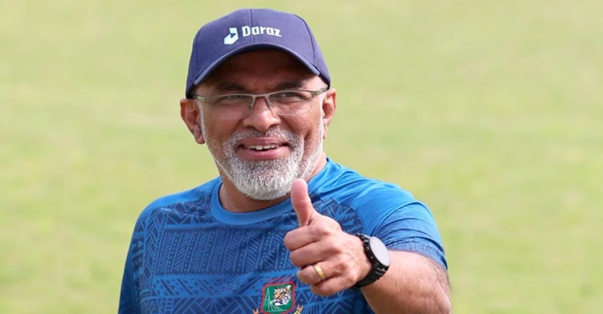 হাথুরুর সহকারী হতে দেশি-বিদেশি ১০ জনের আবেদন