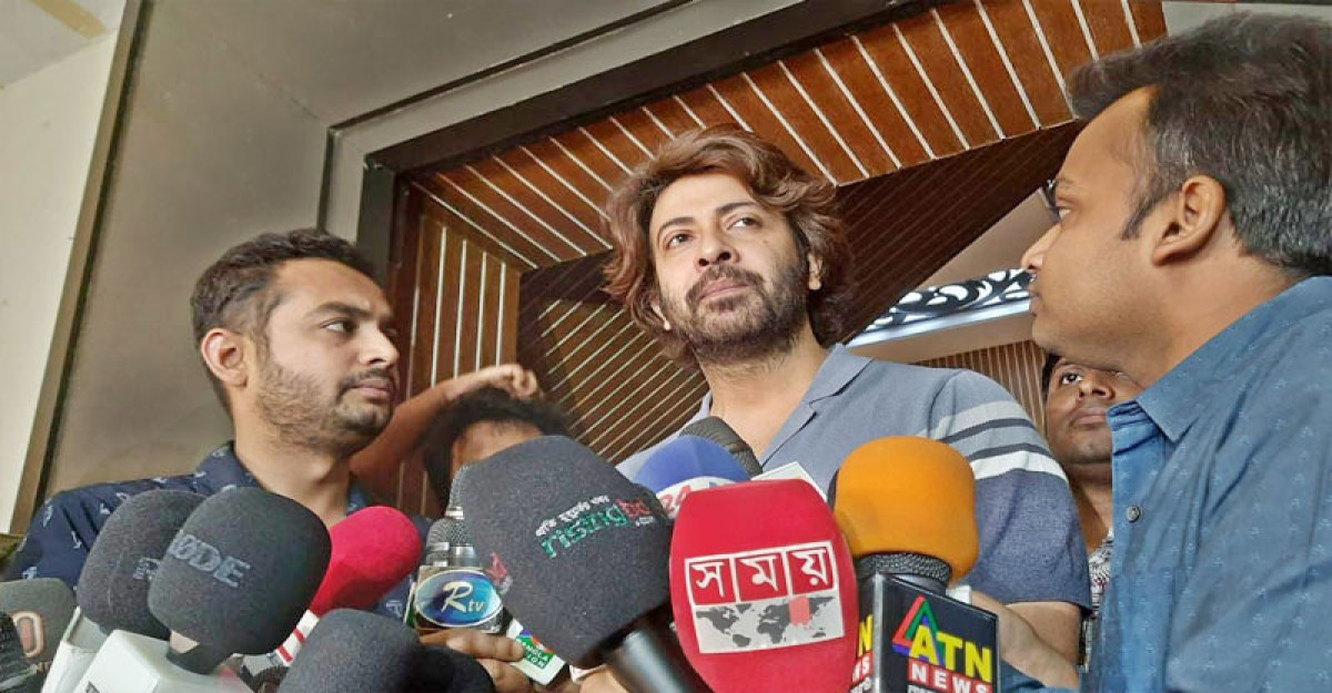 প্রযোজক রহমত উল্লাহ ভুয়া, বাটপার ও প্রতারক: শাকিব খান