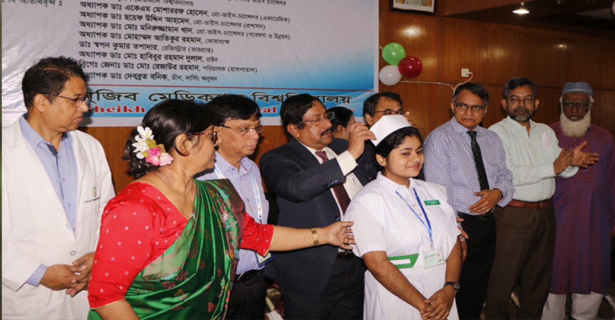 নার্সদের প্রতি রোগীদেরকে নিজ হাতে ওষুধ খাইয়ে দেওয়ার আহ্বান জানালেন বিএসএমএমইউ উপাচার্য