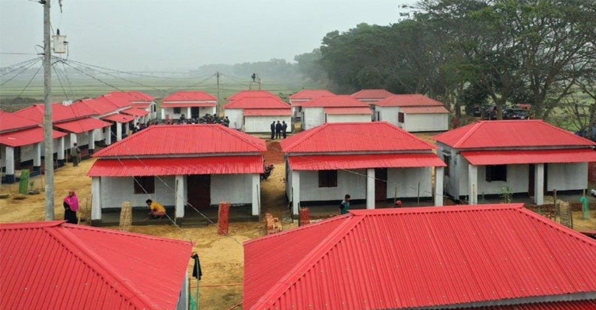 প্রধানমন্ত্রীর উপহারের ঘর পাচ্ছে আরও ৩৯ হাজার ৩৬৫ গৃহহীন পরিবার