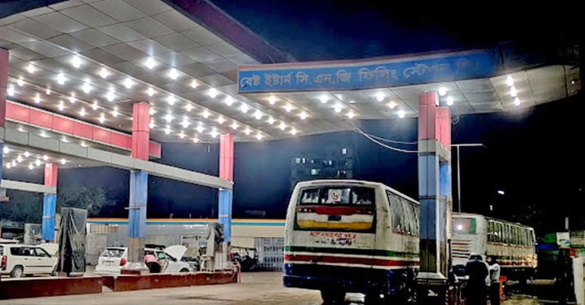 গাড়িতে গ্যাস নেওয়ার সময় বিস্ফোরণে হেলপারের মৃত্যু