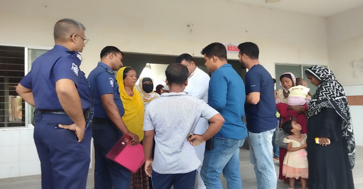 চুয়াডাঙ্গায় ট্রাফিক পুলিশের মোটরসাইকেলের ধাক্কায় প্রাণ গেল বৃদ্ধার