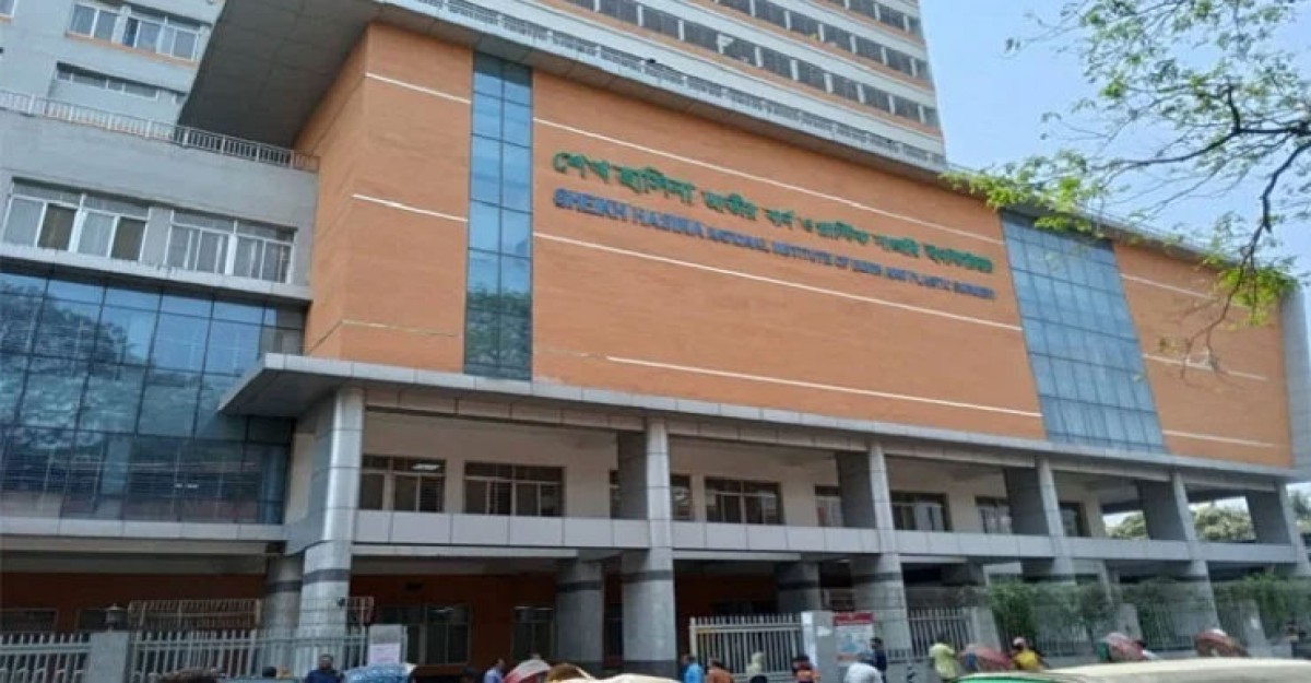 কামরাঙ্গীরচরে ফার্নিচার কারখানায় অগ্নিকাণ্ডে শিশুসহ দগ্ধ ২