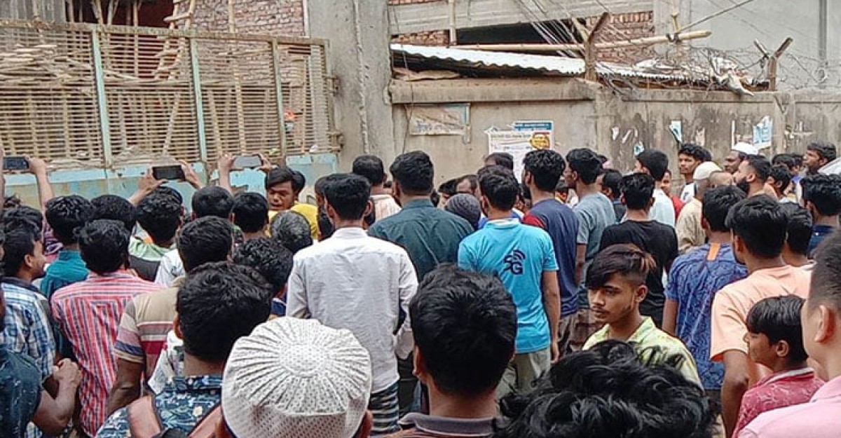 শ্রীপুরে বিদ্যুৎস্পৃষ্ট হয়ে প্রাণ গেল ৩ শ্রমিকের