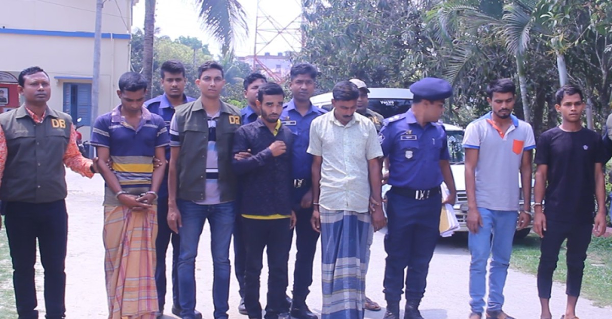 মহাসড়কে ঘুরে বেড়ান ডাকাত দল, সুযোগ পেলেই ডাকাতি