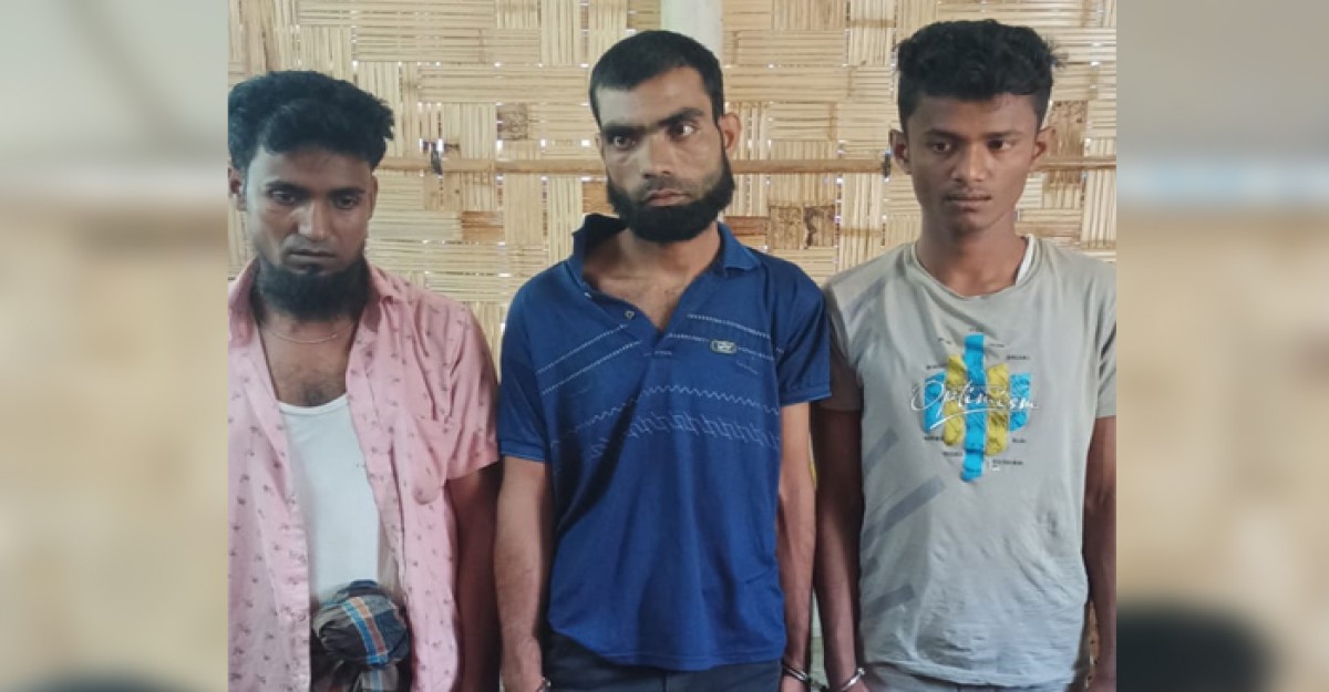 রোহিঙ্গা ক্যাম্পে অস্ত্র ও গুলি উদ্ধার, আরসা সন্ত্রাসীসহ গ্রেফতার ৩