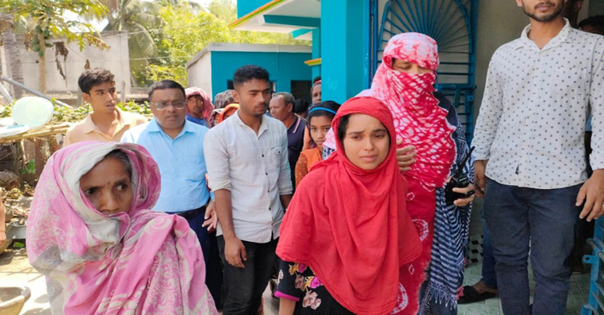 দামুড়হুদায় ইয়াবা-গাঁজাসহ নারী গ্রেফতার, পালিয়েছে স্বামী