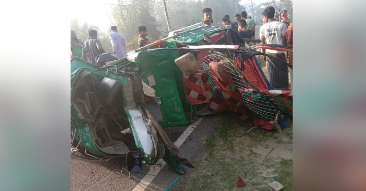 কক্সবাজারে মিনিট্রাক-অটোরিকশার মুখোমুখি সংঘর্ষে নিহত ৩