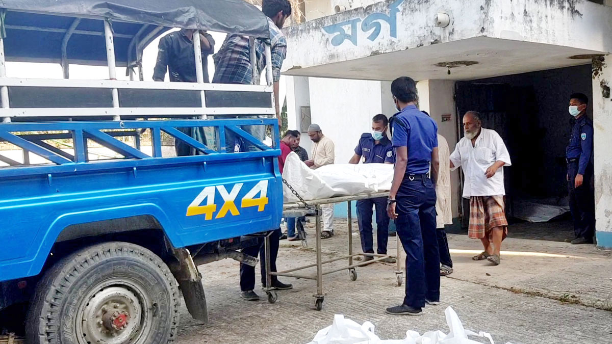 বান্দরবানে দুই পক্ষের গোলাগুলিতে প্রাণ গেল ৮ জনের