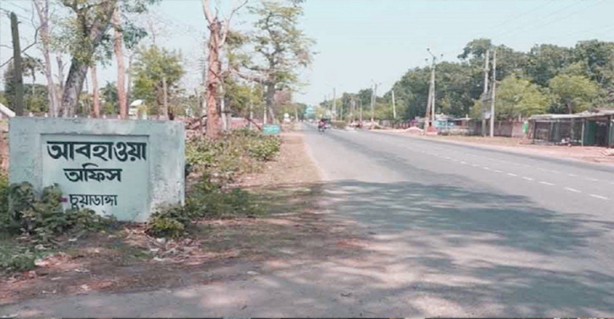 ৪২ ডিগ্রি ছাড়াল চুয়াডাঙ্গার তাপমাত্রা, সতর্ক করতে মাইকিং